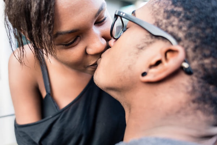 HSV Dating Site and App in South Africa